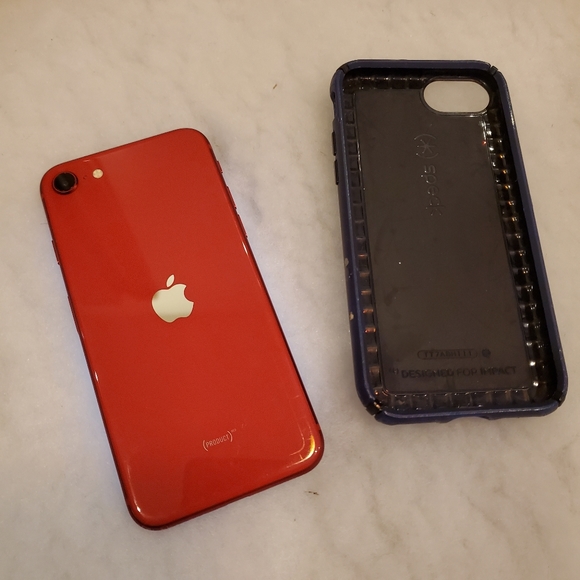 Apple iPhone SE 2020 64GB T-mobile - Picture 2 of 7